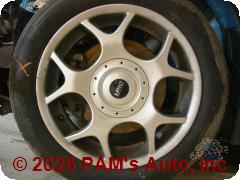 Vehicle photo 5