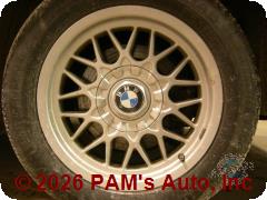 Vehicle photo 5