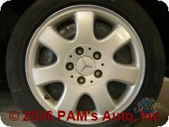 Vehicle photo 5