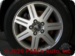 Vehicle photo 5
