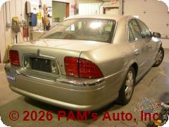 Vehicle photo 3