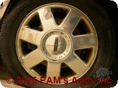 Vehicle photo 5