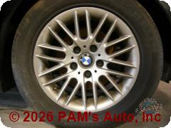 Vehicle photo 5