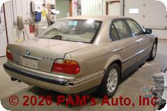 Vehicle photo 3