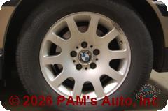 Vehicle photo 5