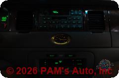 Vehicle photo 8