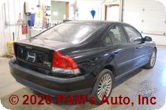 Vehicle photo 3
