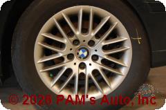 Vehicle photo 5