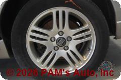 Vehicle photo 5