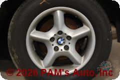 Vehicle photo 5