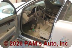 Vehicle photo 6