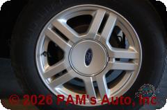Vehicle photo 5
