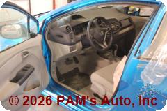 Vehicle photo 6