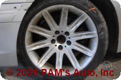 Vehicle photo 5
