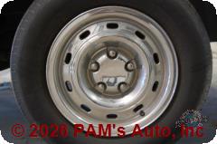 Vehicle photo 5