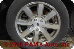 Vehicle photo 8