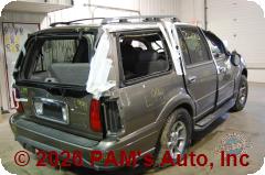 Vehicle photo 3