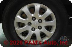Vehicle photo 5