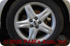 Vehicle photo 5