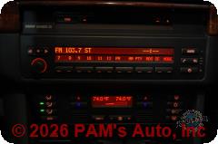 Vehicle photo 8