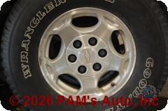 Vehicle photo 5