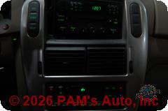 Vehicle photo 8