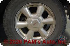 Vehicle photo 5