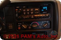Vehicle photo 8