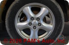 Vehicle photo 5