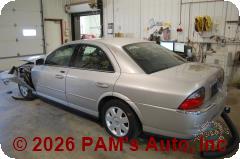 Vehicle photo 4