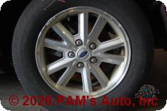 Vehicle photo 5