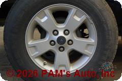 Vehicle photo 5