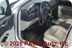 Vehicle photo 6