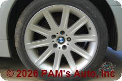 Vehicle photo 5