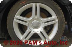 Vehicle photo 5