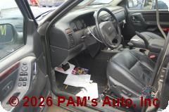 Vehicle photo 6