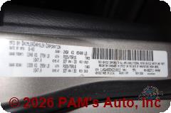 Vehicle photo 12
