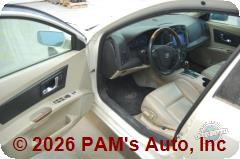 Vehicle photo 8