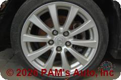 Vehicle photo 7