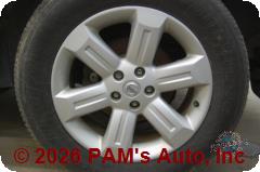 Vehicle photo 7