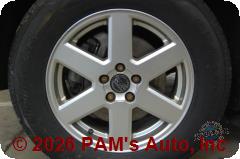Vehicle photo 7