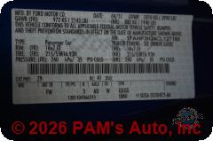 Vehicle photo 12