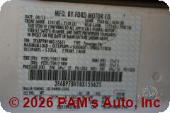 Vehicle photo 12