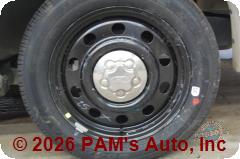 Vehicle photo 7