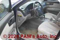 Vehicle photo 8