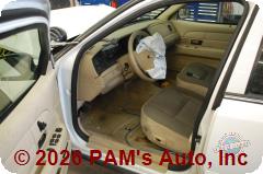 Vehicle photo 8