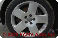 Vehicle photo 7