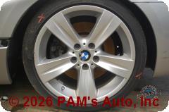 Vehicle photo 7