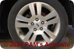 Vehicle photo 7
