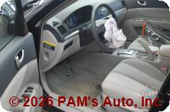 Vehicle photo 8